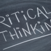 クリティカル・シンキングとは何か？批判的思考の内容とビジネスへの応用を解説